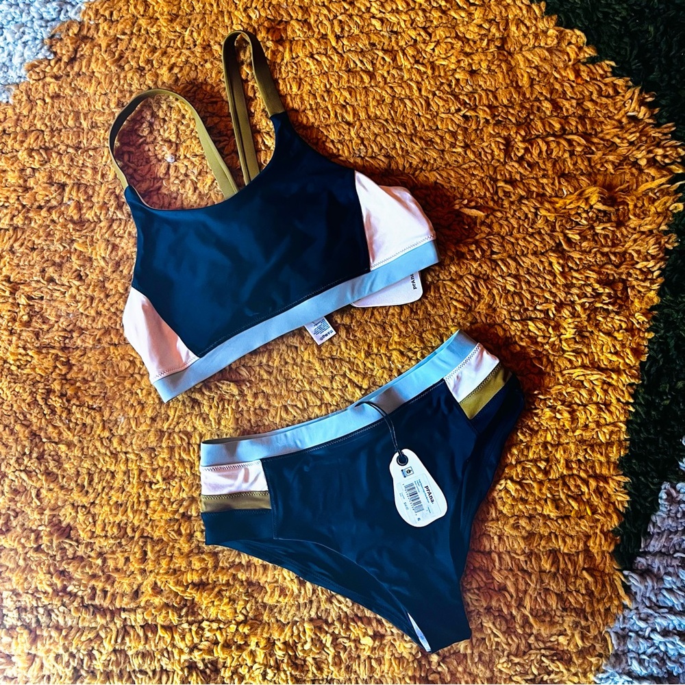 Prana Baja Bound Color block Sports Set with High Rise bottoms & Racerback top